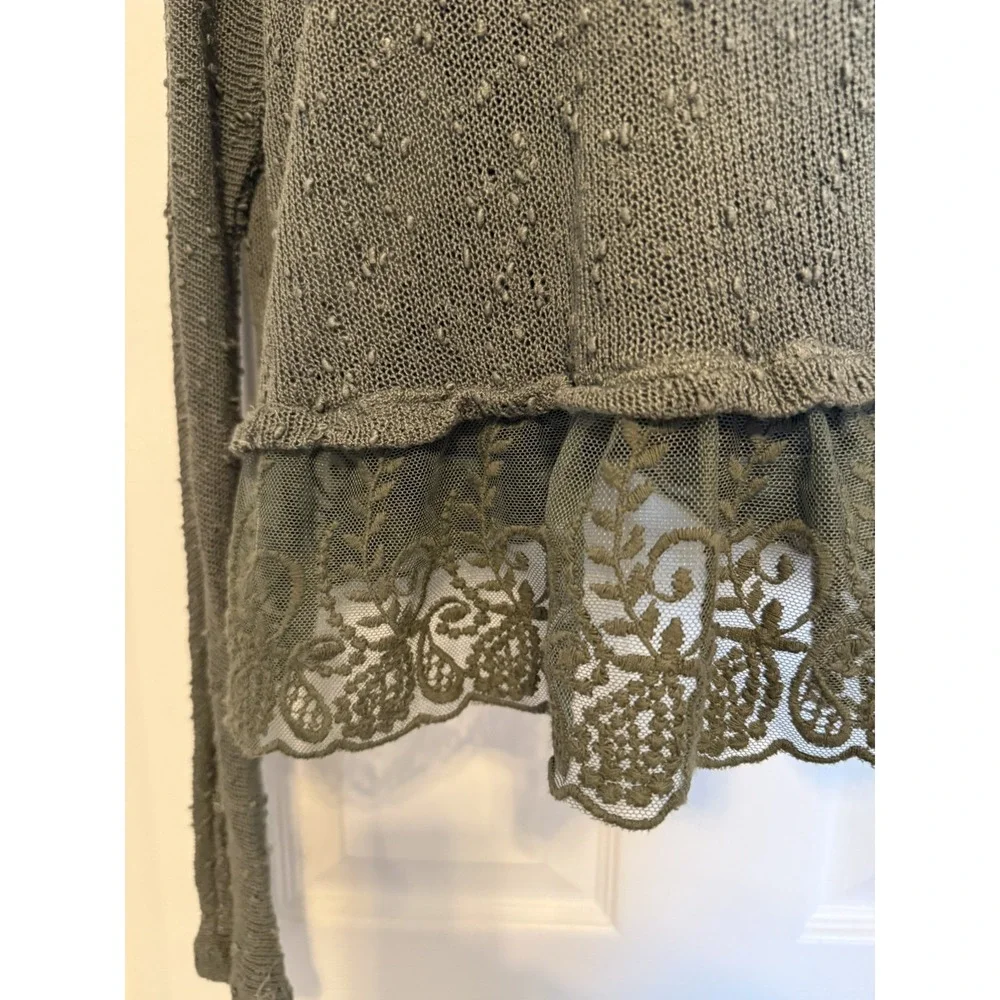 American Eagle Green Lace Long Sleeve Peplum Spring Sweater Women's Size S.